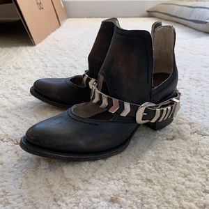 Freebird Blade size 6